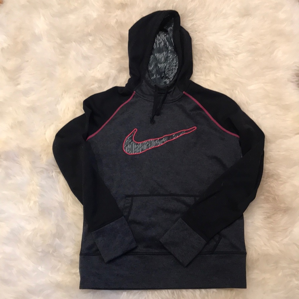 Girl’s Nike Sweatshirt